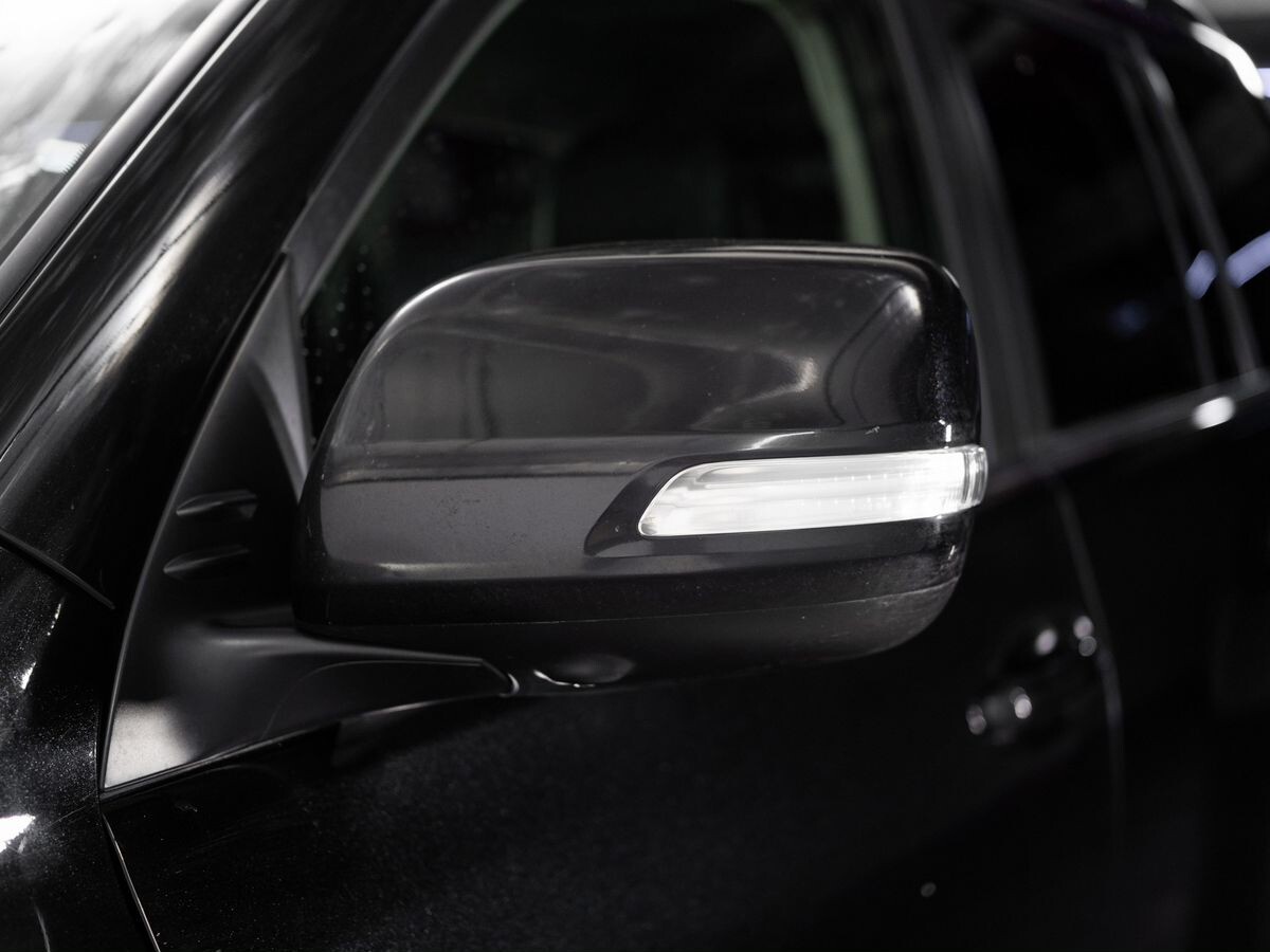 Toyota Land Cruiser Prado 2015 - фото автомобиля