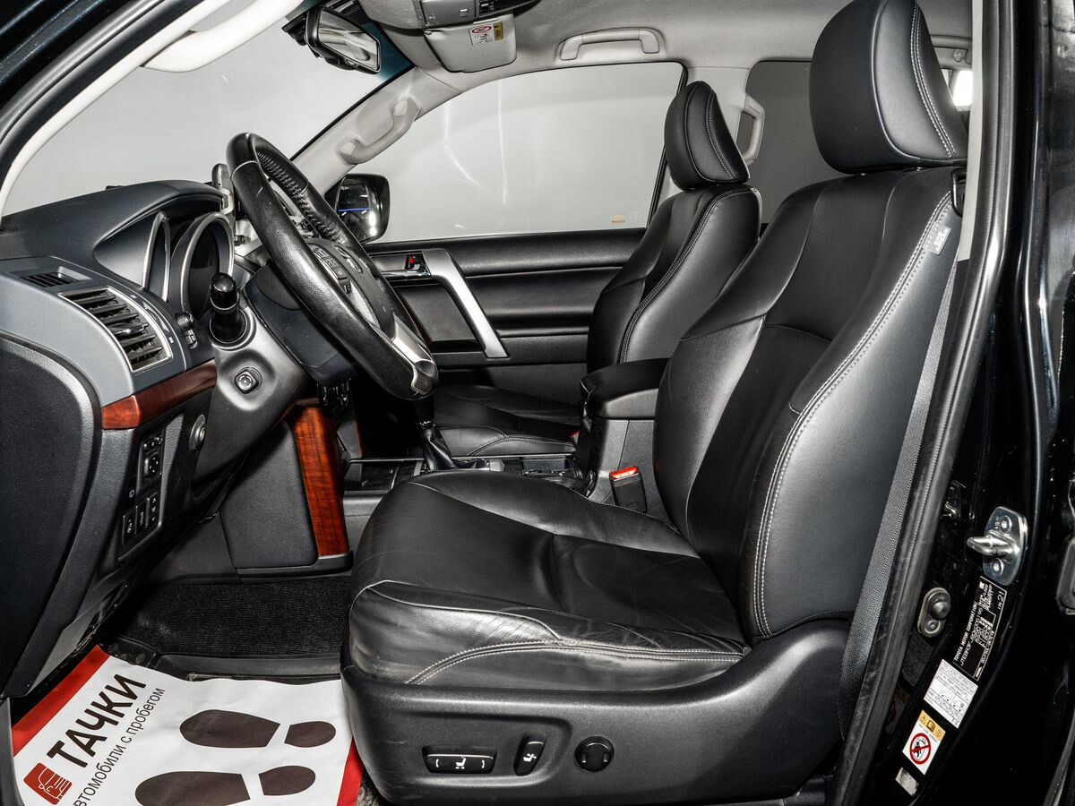 Toyota Land Cruiser Prado 2015 - фото автомобиля