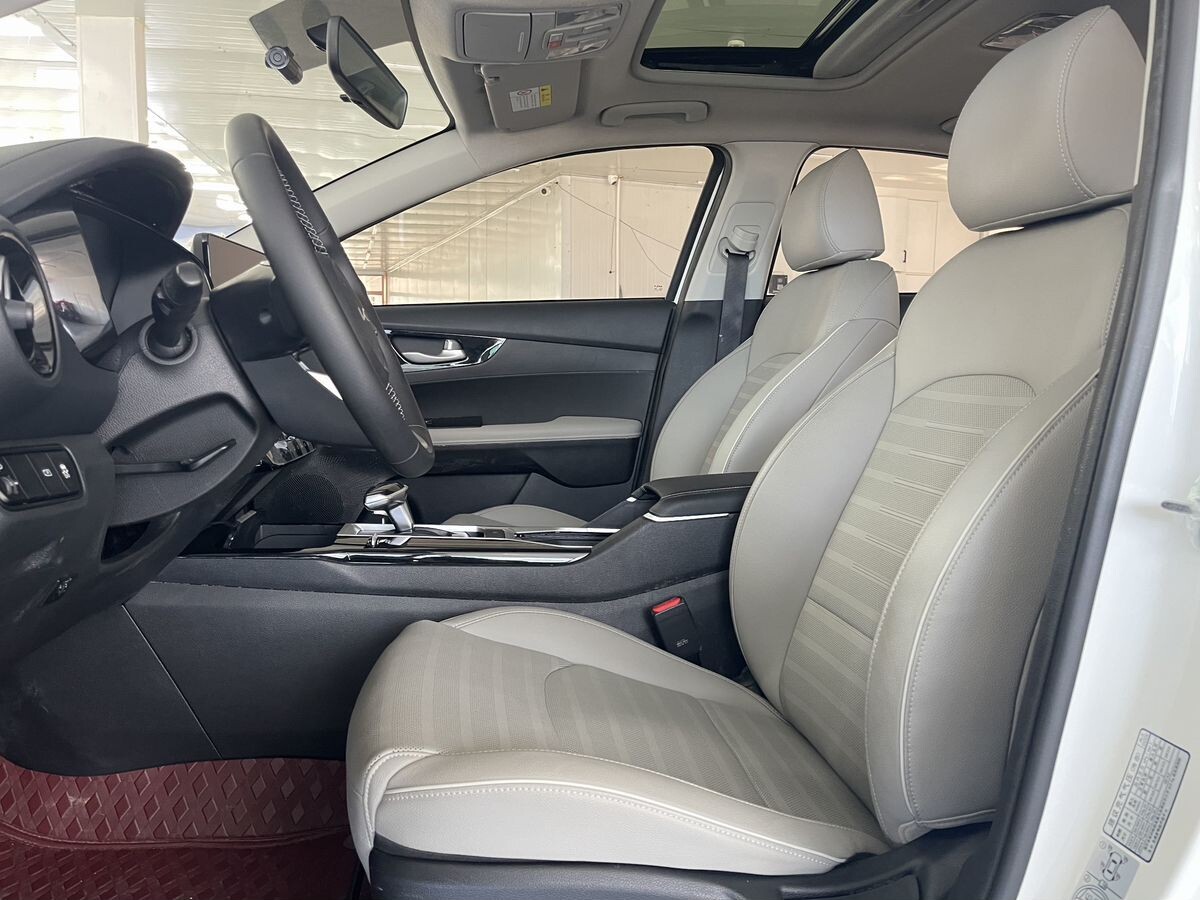 Kia K3 2022 - фото автомобиля