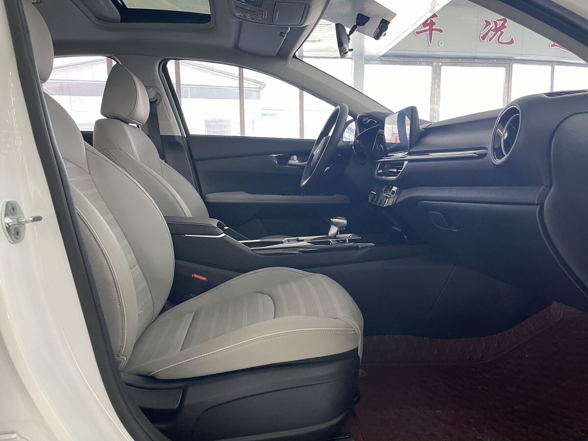 Kia K3 2022 - фото автомобиля