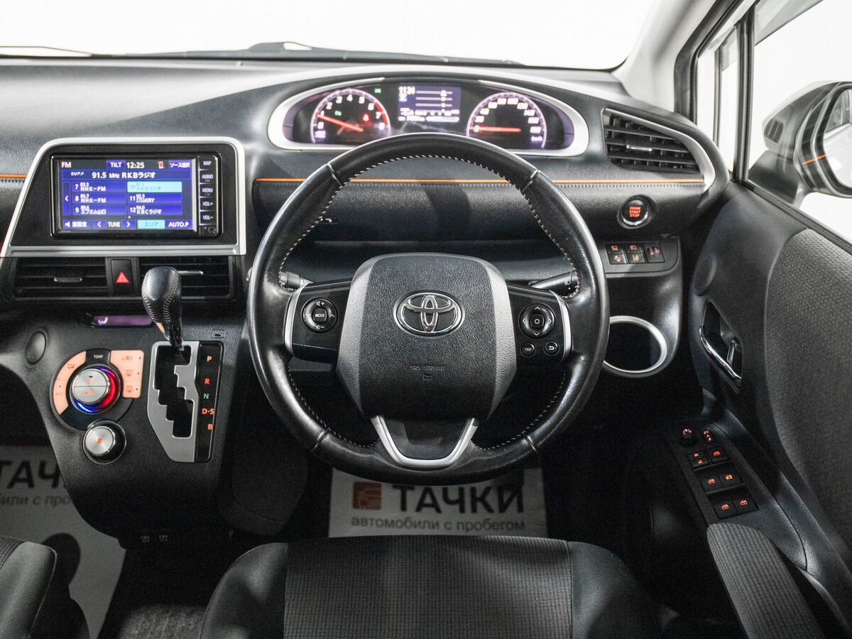 Toyota Sienta 2020 - фото автомобиля