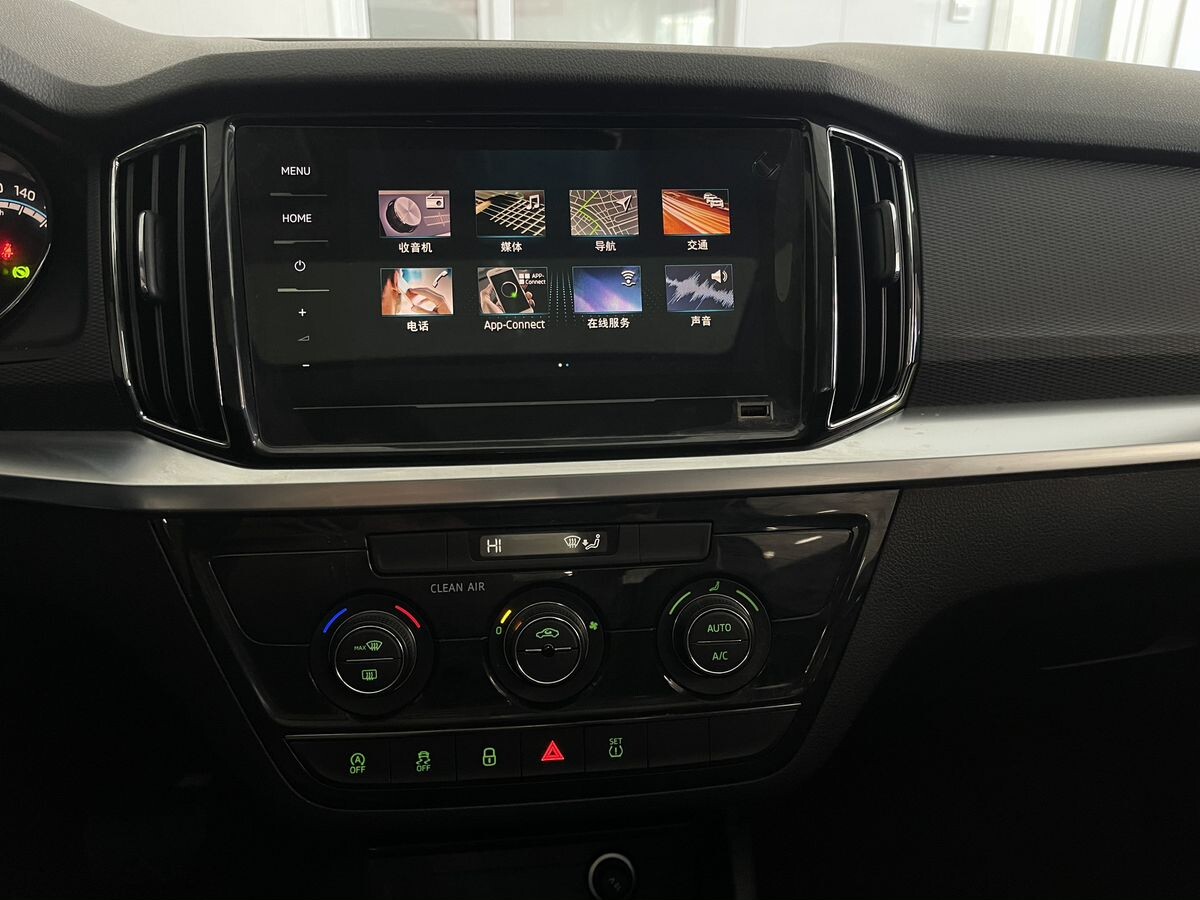 Skoda Kamiq 2022 - фото автомобиля