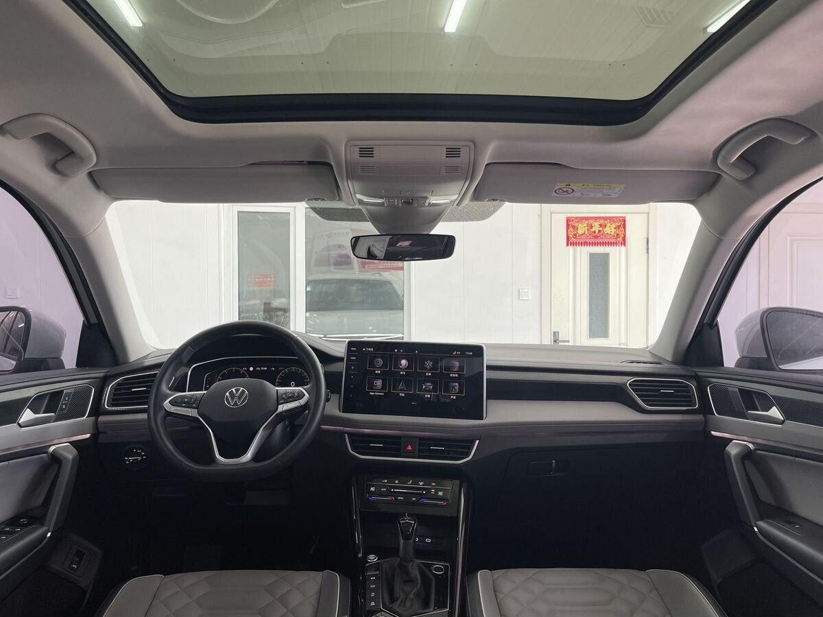 Volkswagen Tayron 2023 - фото автомобиля