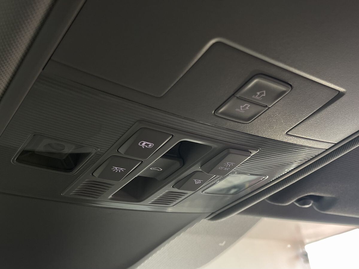 Volkswagen Tayron 2023 - фото автомобиля