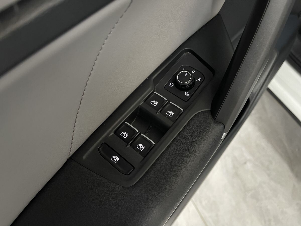 Volkswagen Tayron 2023 - фото автомобиля