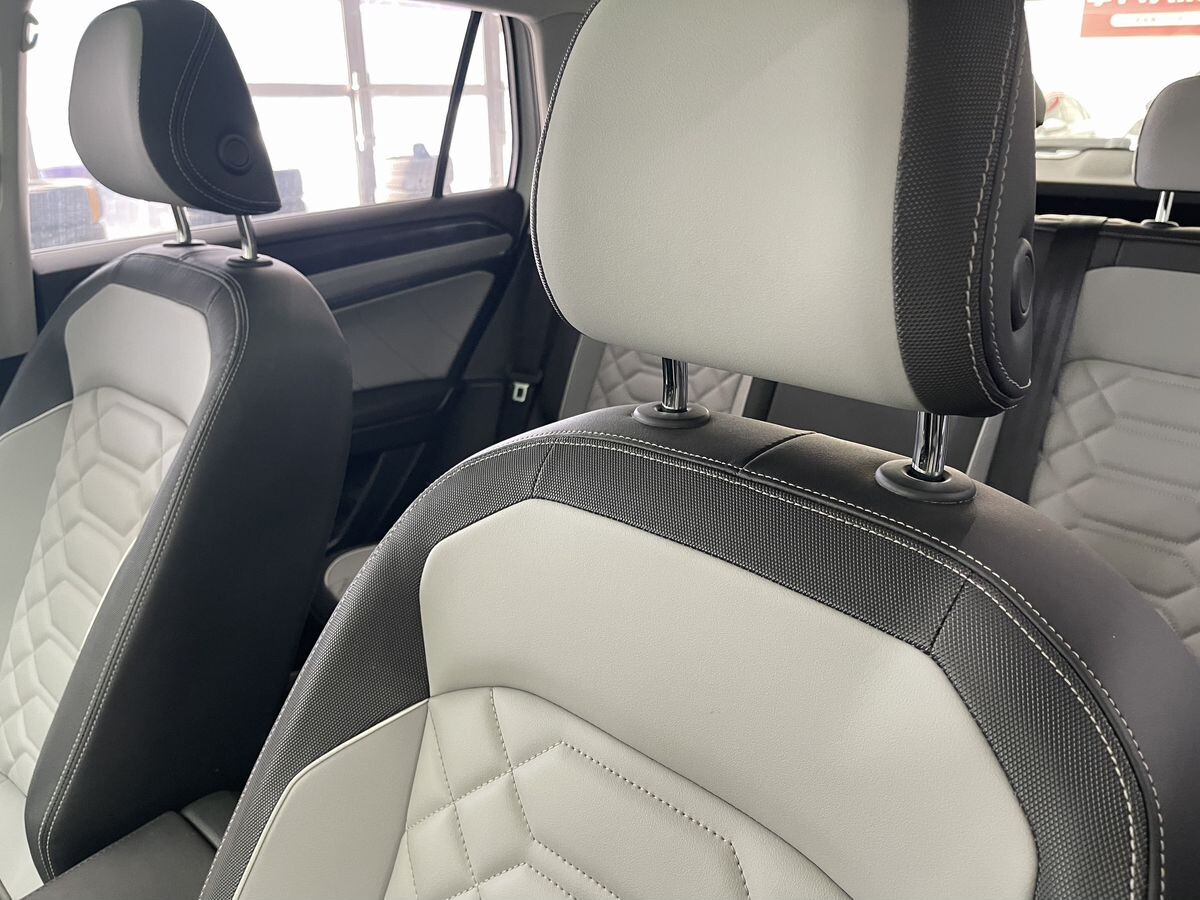 Volkswagen Tayron 2023 - фото автомобиля