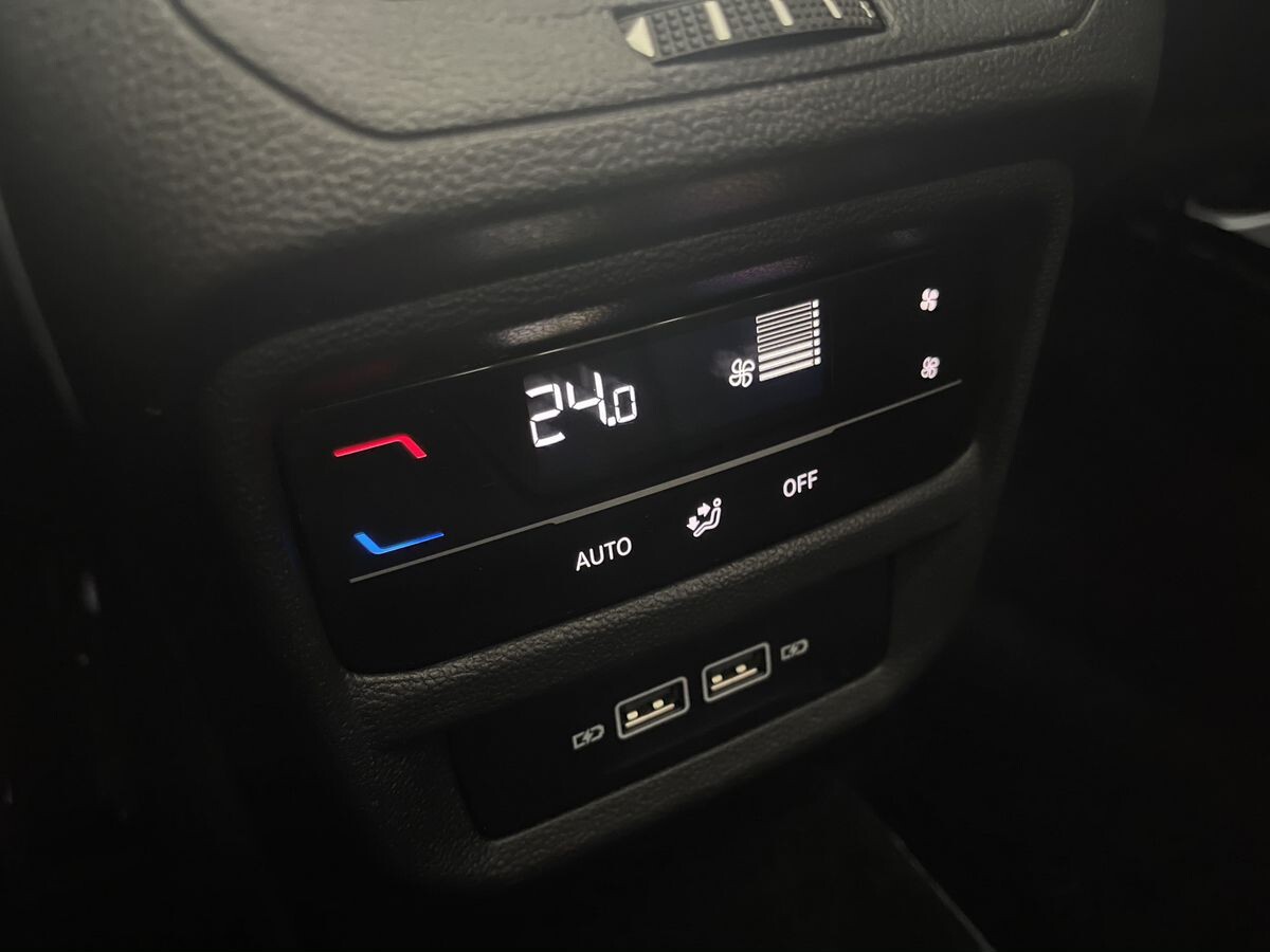 Volkswagen Tayron 2023 - фото автомобиля