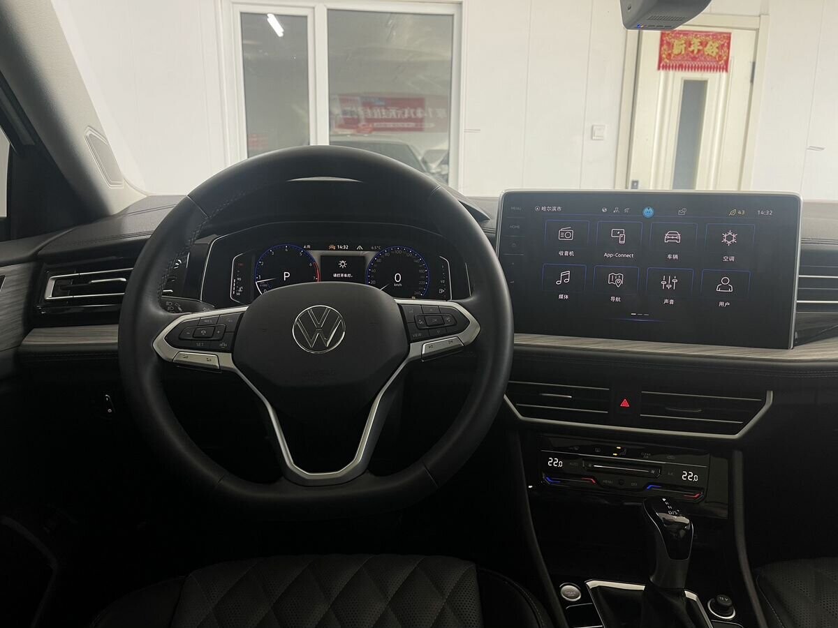 Volkswagen Sagitar 2022 - фото автомобиля