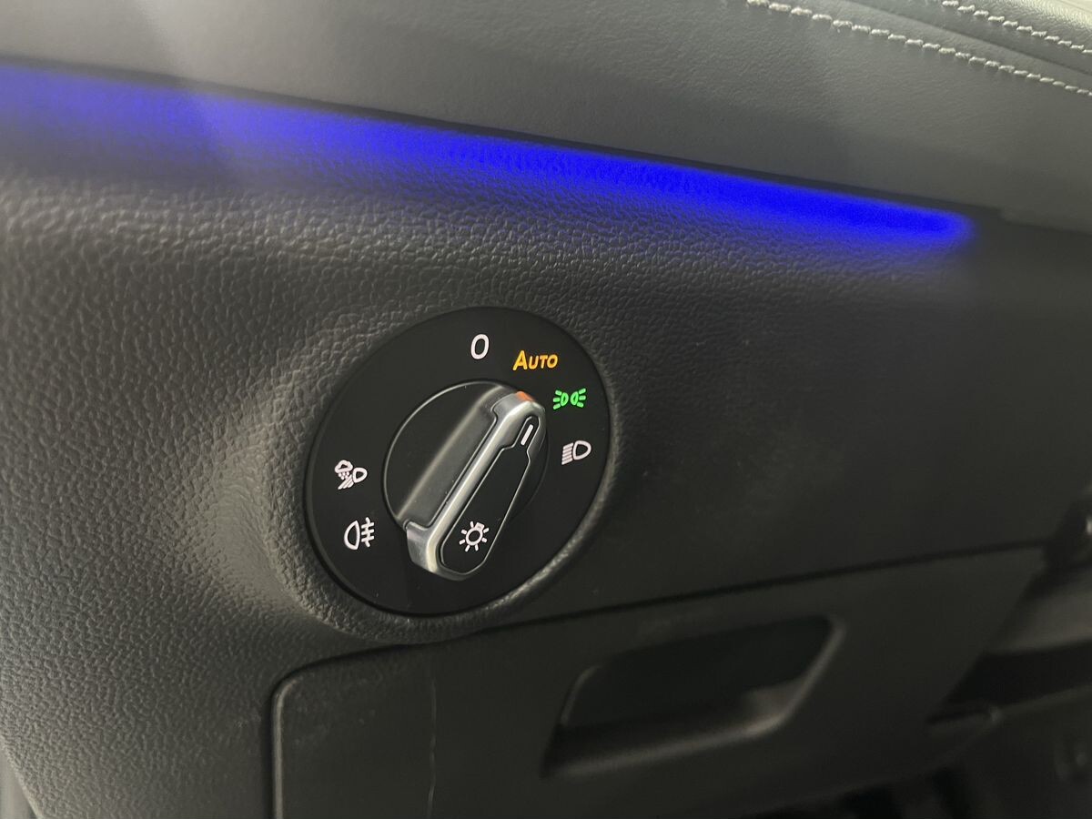 Volkswagen Sagitar 2022 - фото автомобиля