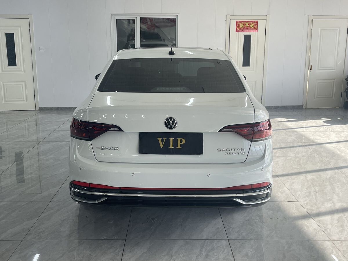 Volkswagen Sagitar 2022 - фото автомобиля