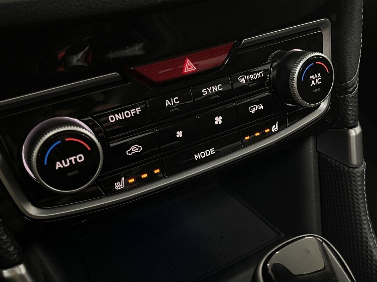 Subaru Forester 2021 - фото автомобиля