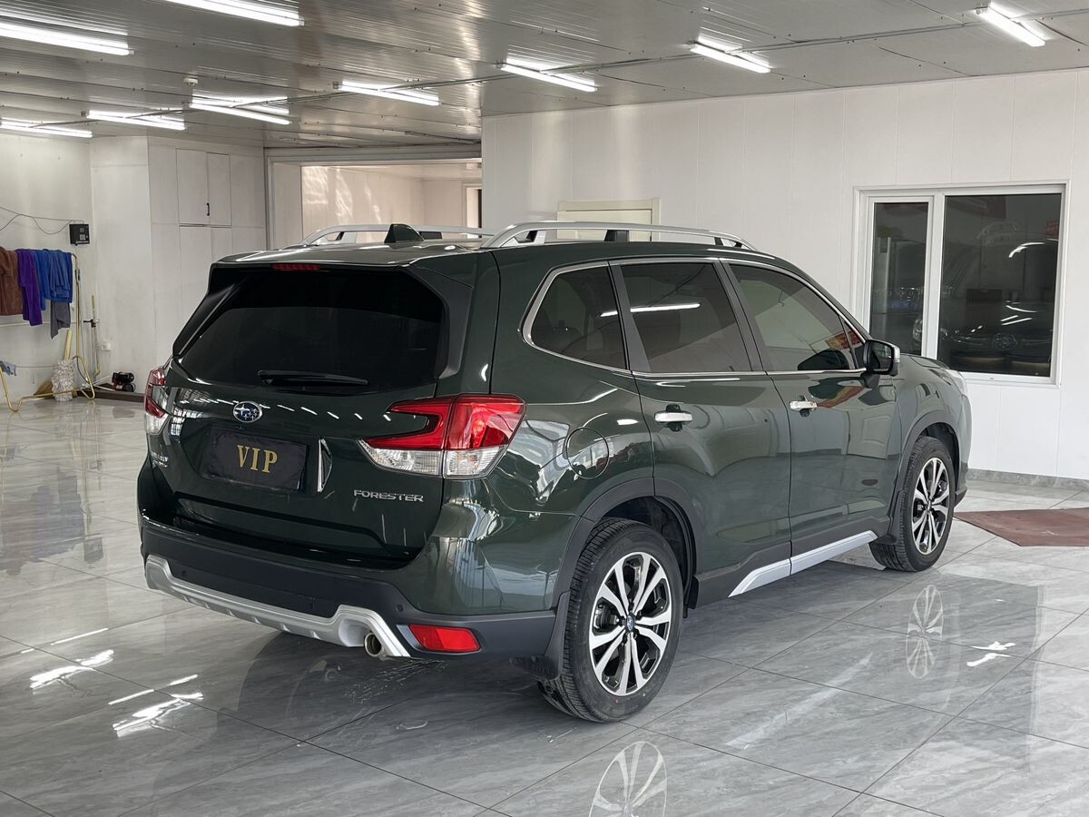 Subaru Forester 2021 - фото автомобиля