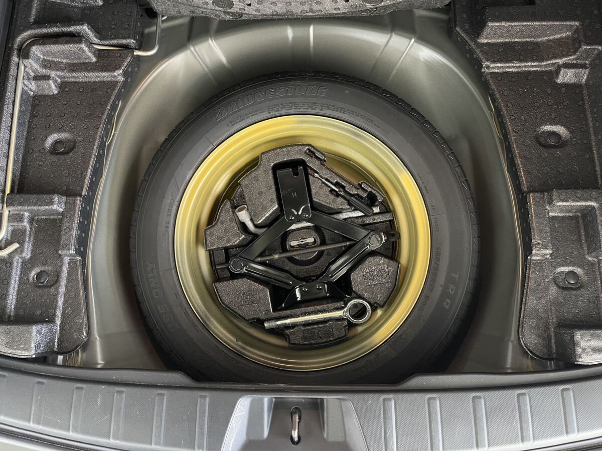 Subaru Forester 2021 - фото автомобиля