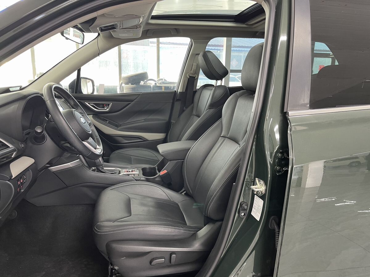 Subaru Forester 2021 - фото автомобиля