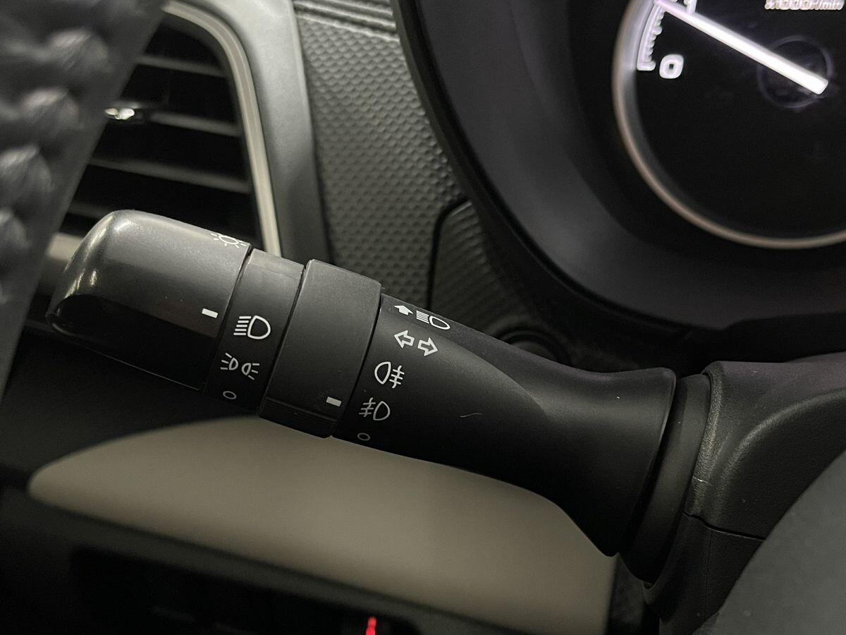 Subaru Forester 2022 - фото автомобиля