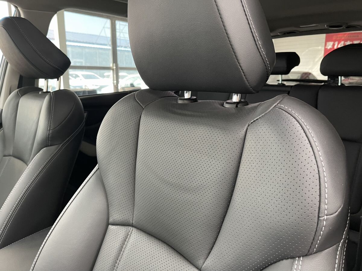 Subaru Forester 2022 - фото автомобиля