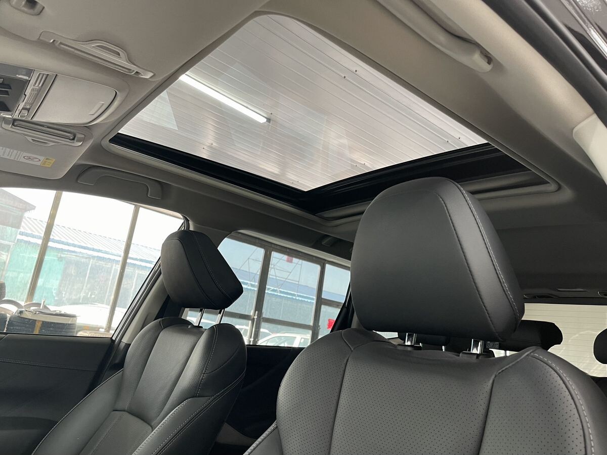 Subaru Forester 2022 - фото автомобиля