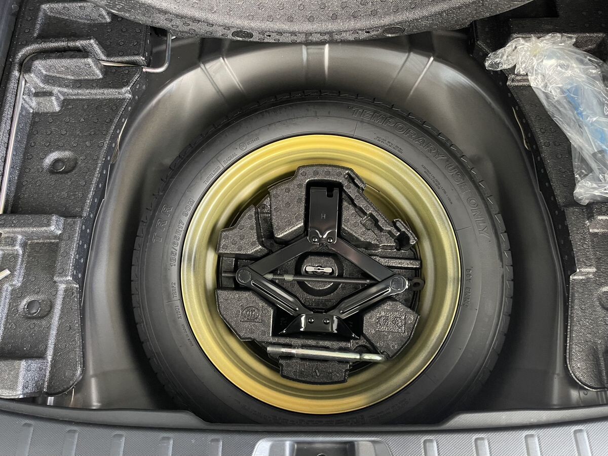 Subaru Forester 2022 - фото автомобиля