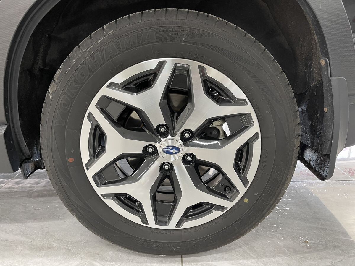 Subaru Forester 2022 - фото автомобиля