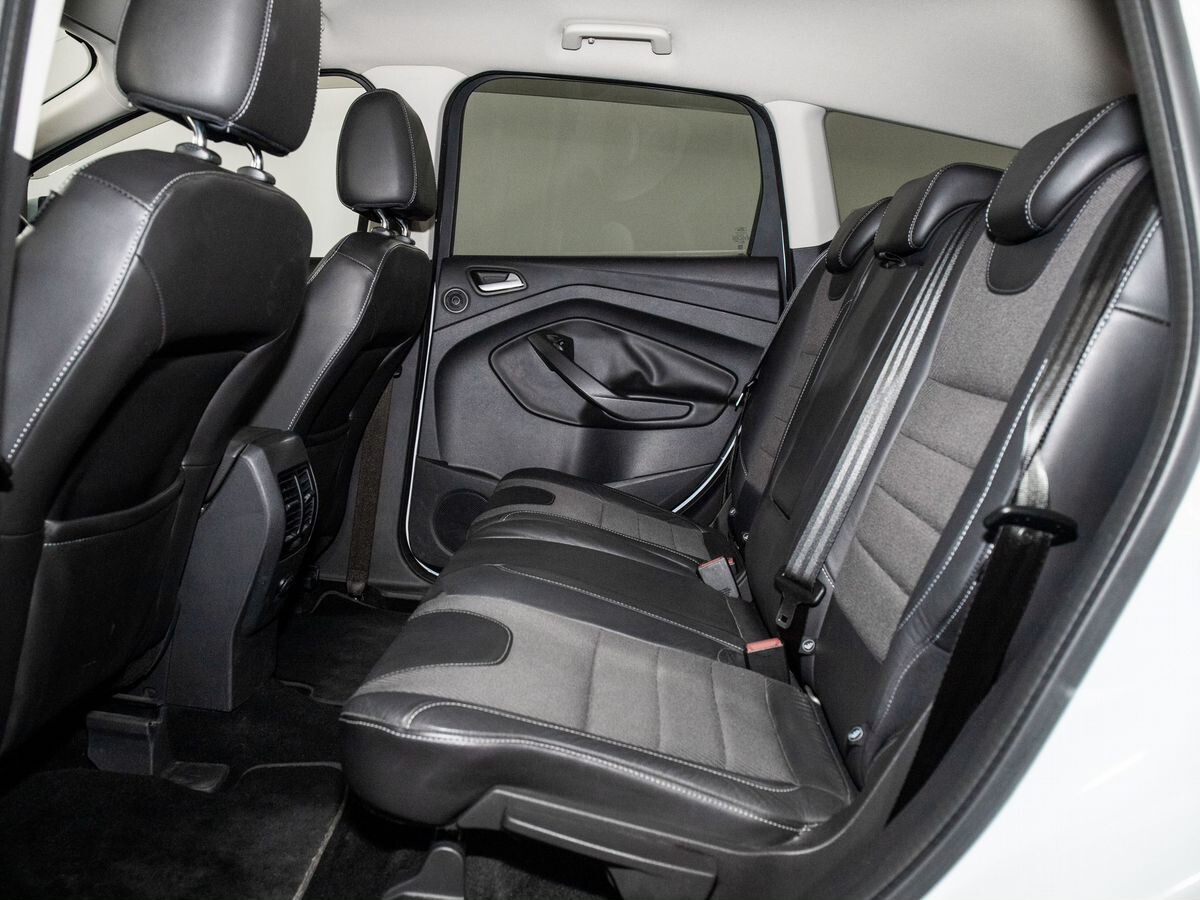 Ford Kuga 2013 - фото автомобиля