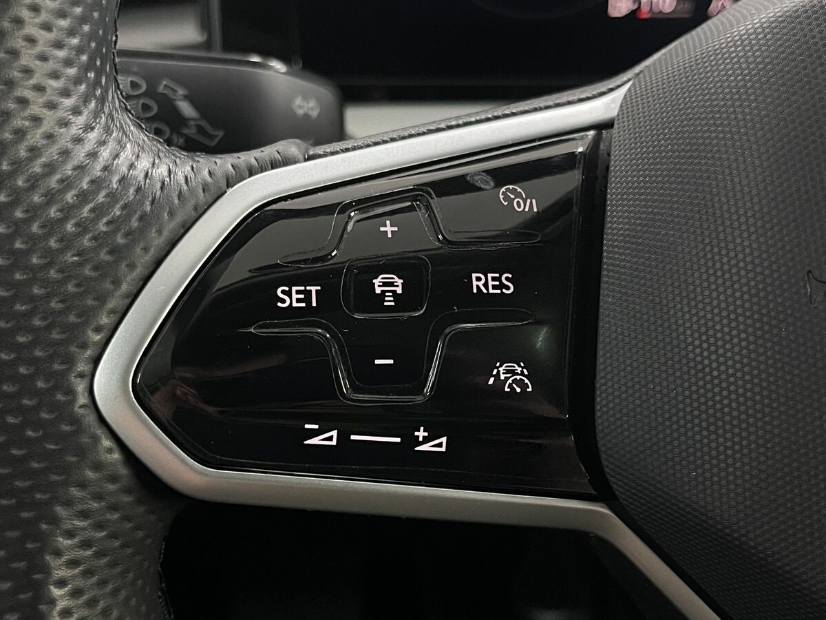 Volkswagen Lamando 2022 - фото автомобиля