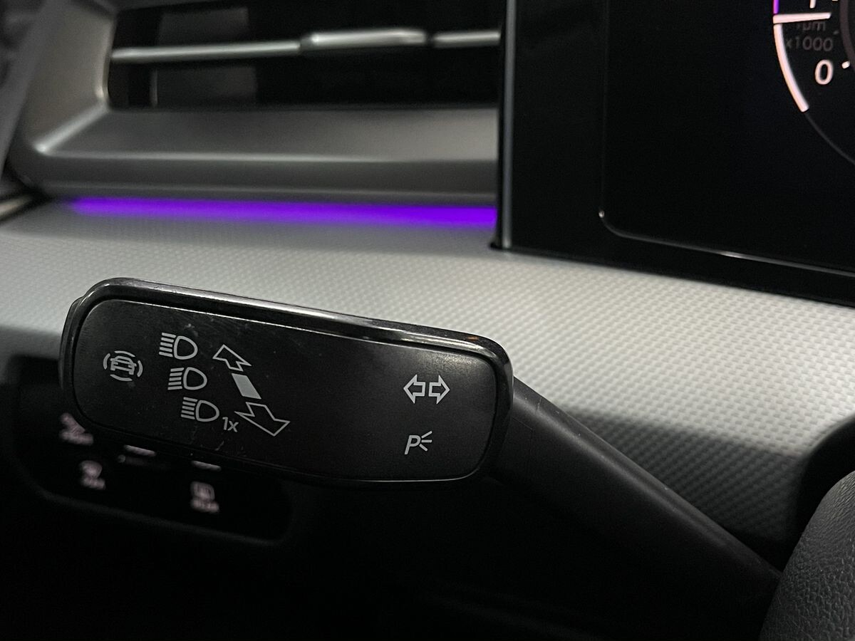 Volkswagen Lamando 2022 - фото автомобиля