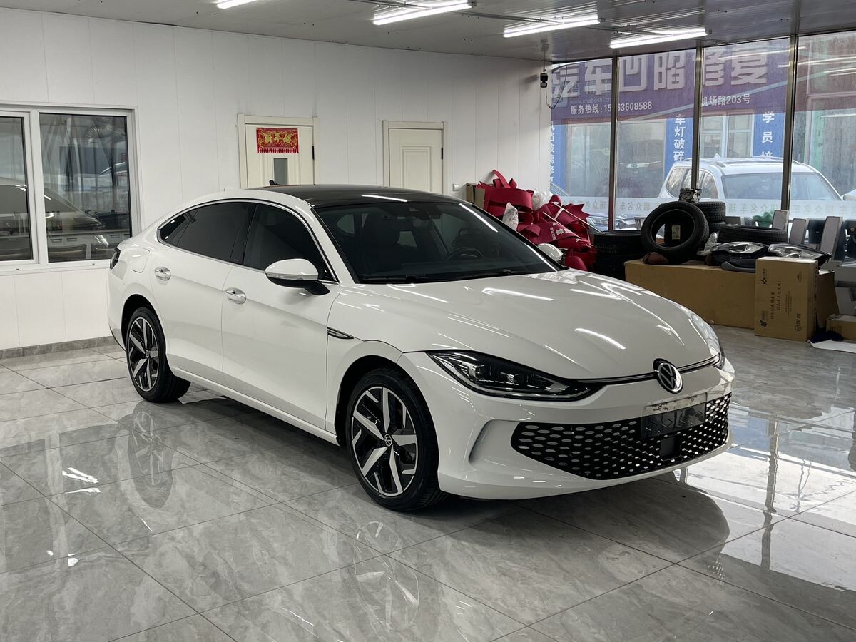 Volkswagen Lamando 2022 - фото автомобиля