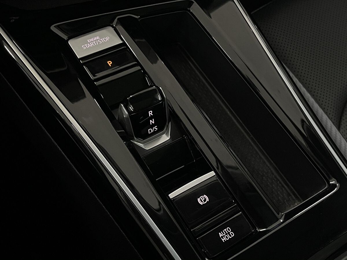 Volkswagen Lamando 2022 - фото автомобиля