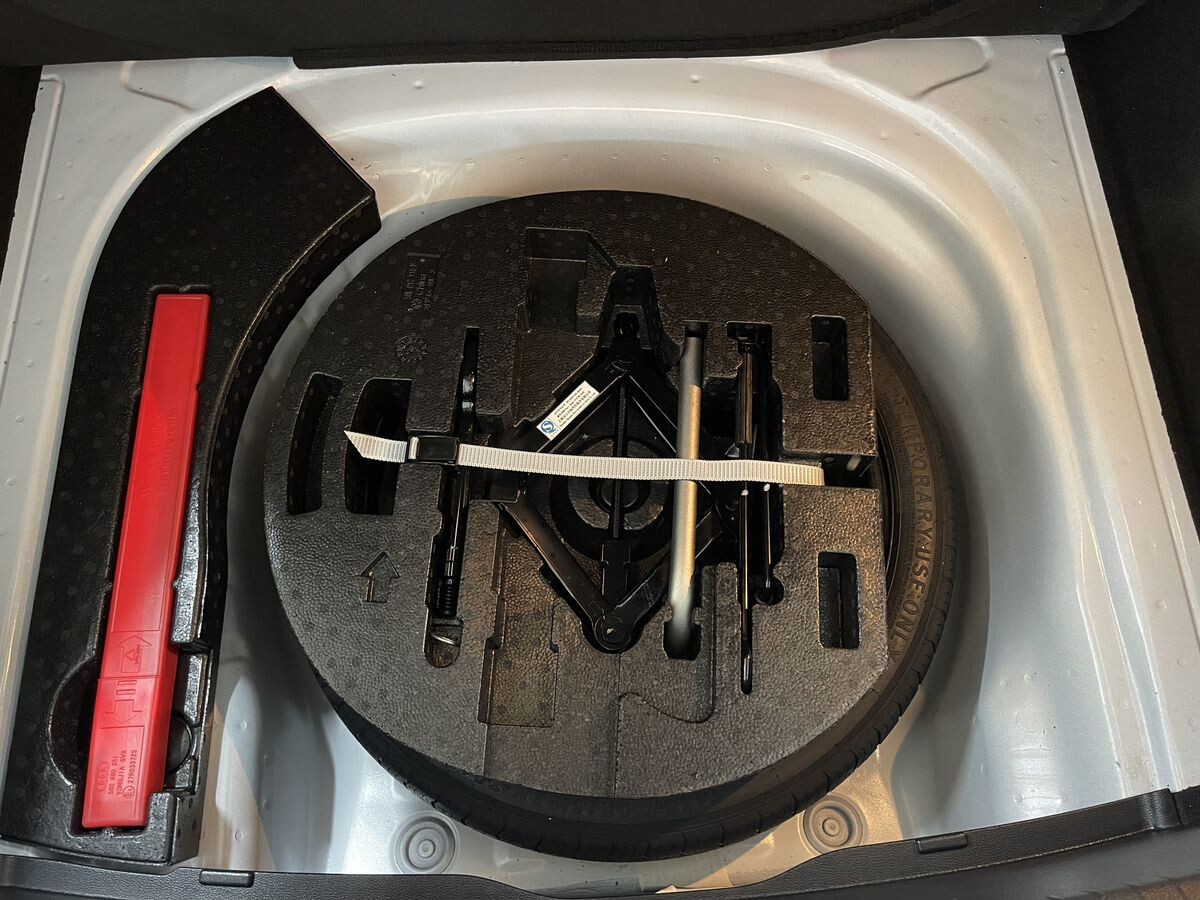 Volkswagen Lamando 2022 - фото автомобиля