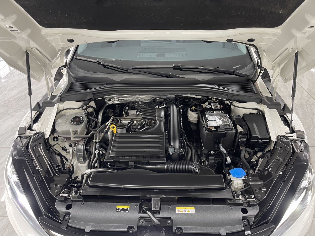 Volkswagen Lamando 2022 - фото автомобиля