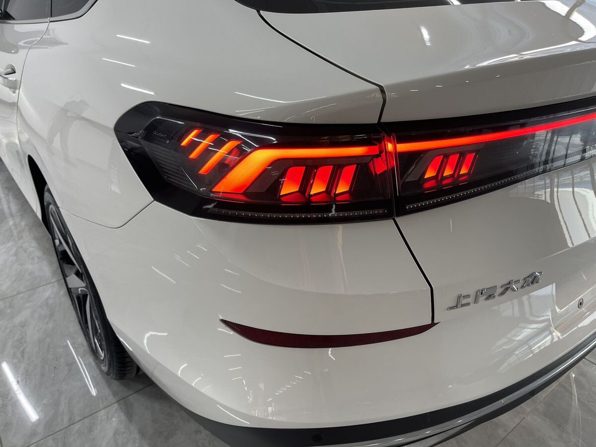 Volkswagen Lamando 2022 - фото автомобиля