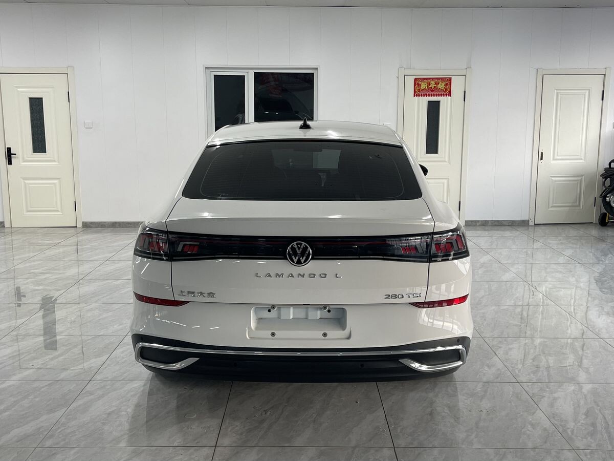 Volkswagen Lamando 2022 - фото автомобиля