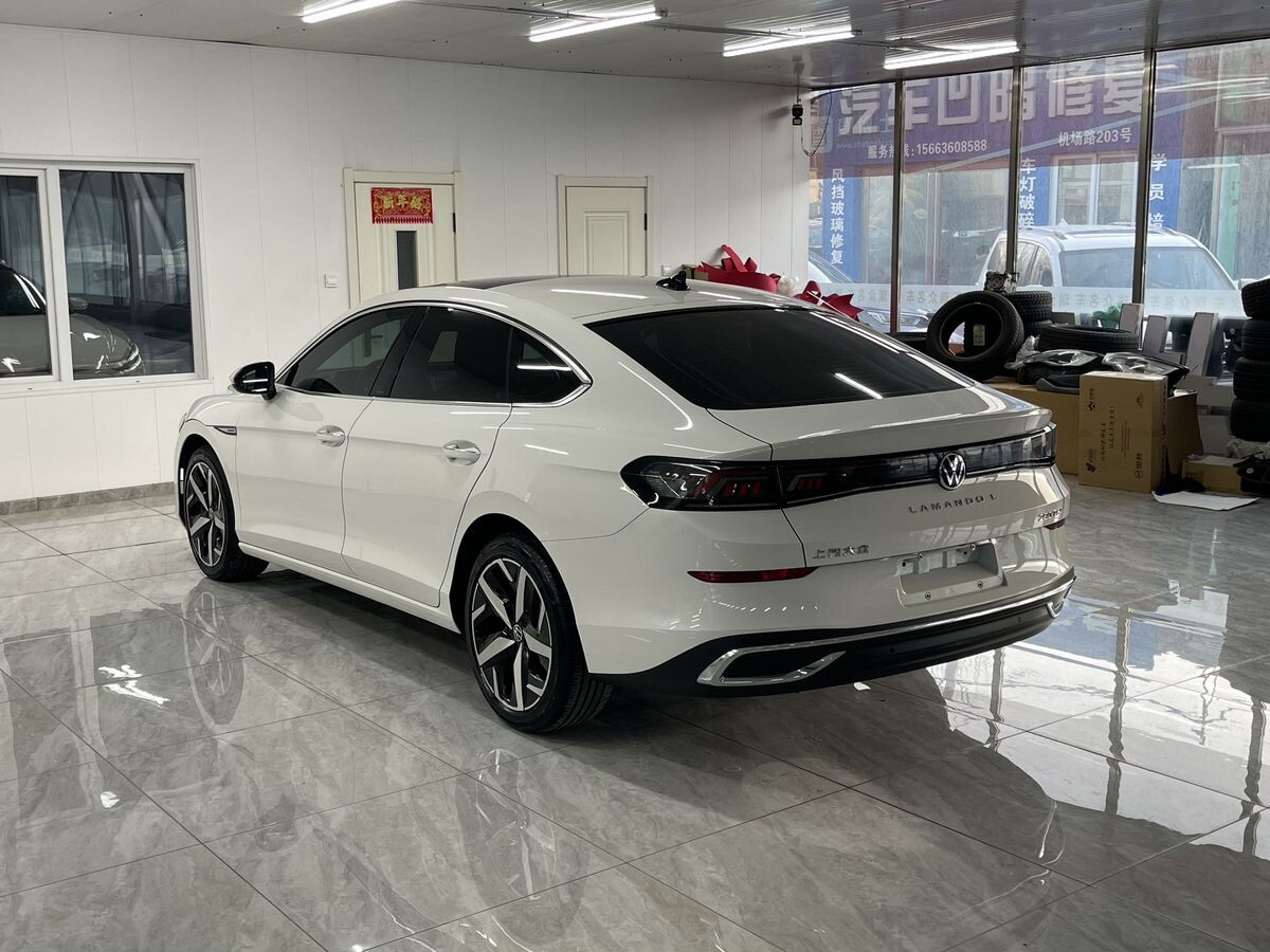 Volkswagen Lamando 2022 - фото автомобиля