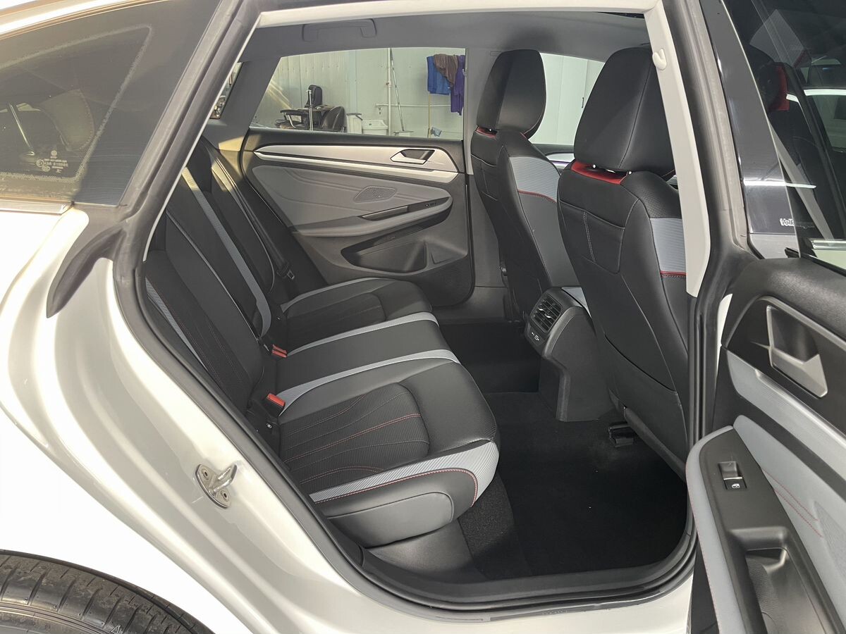 Volkswagen Lamando 2022 - фото автомобиля