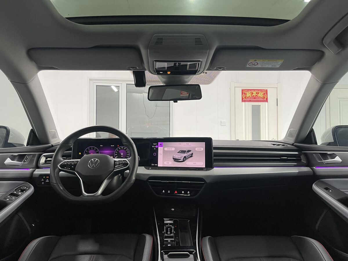 Volkswagen Lamando 2022 - фото автомобиля