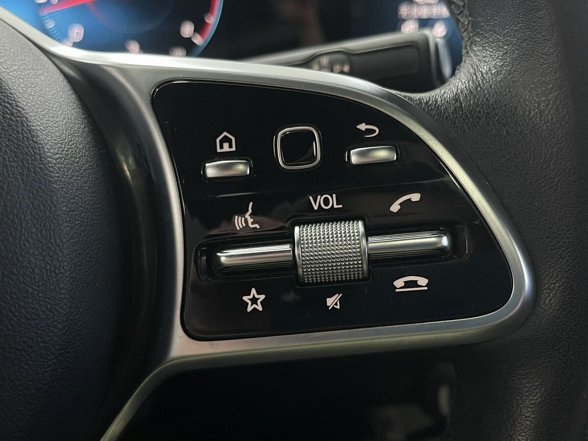 Mercedes-Benz A-Класс 2022 - фото автомобиля