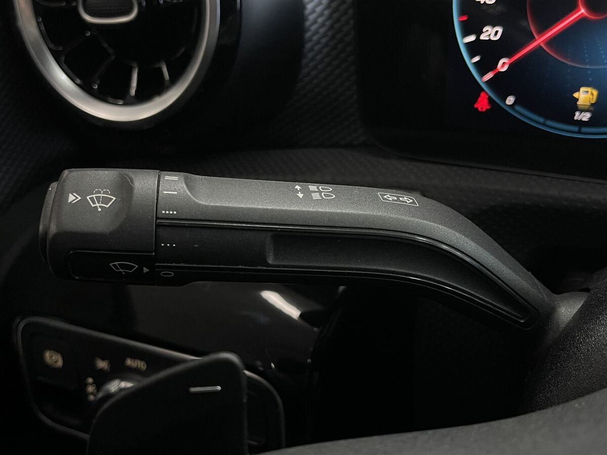 Mercedes-Benz A-Класс 2022 - фото автомобиля