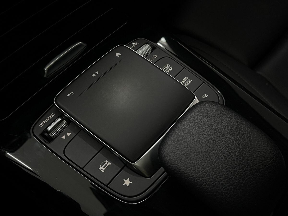 Mercedes-Benz A-Класс 2022 - фото автомобиля