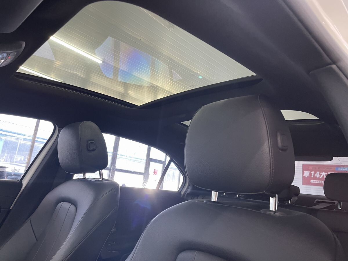 Mercedes-Benz A-Класс 2022 - фото автомобиля