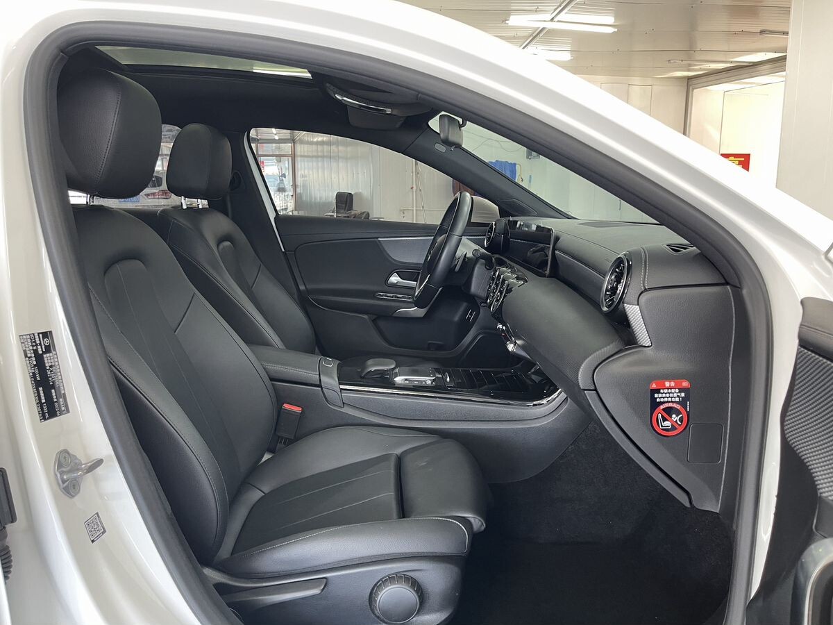 Mercedes-Benz A-Класс 2022 - фото автомобиля