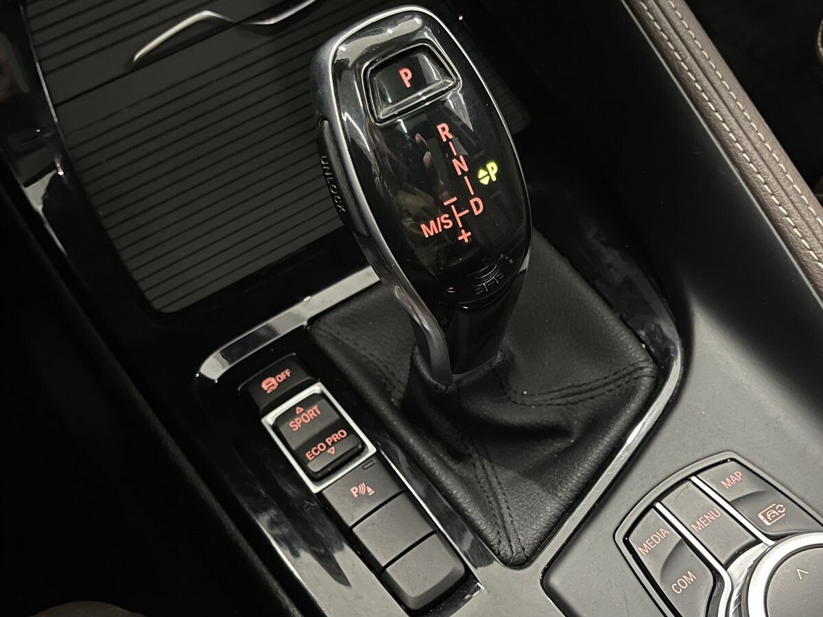 BMW X1 2022 - фото автомобиля