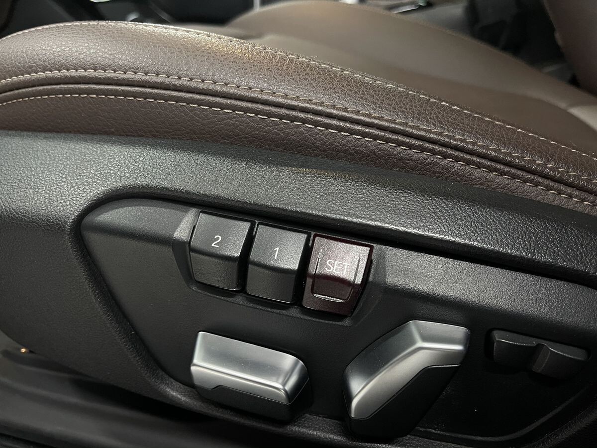 BMW X1 2022 - фото автомобиля