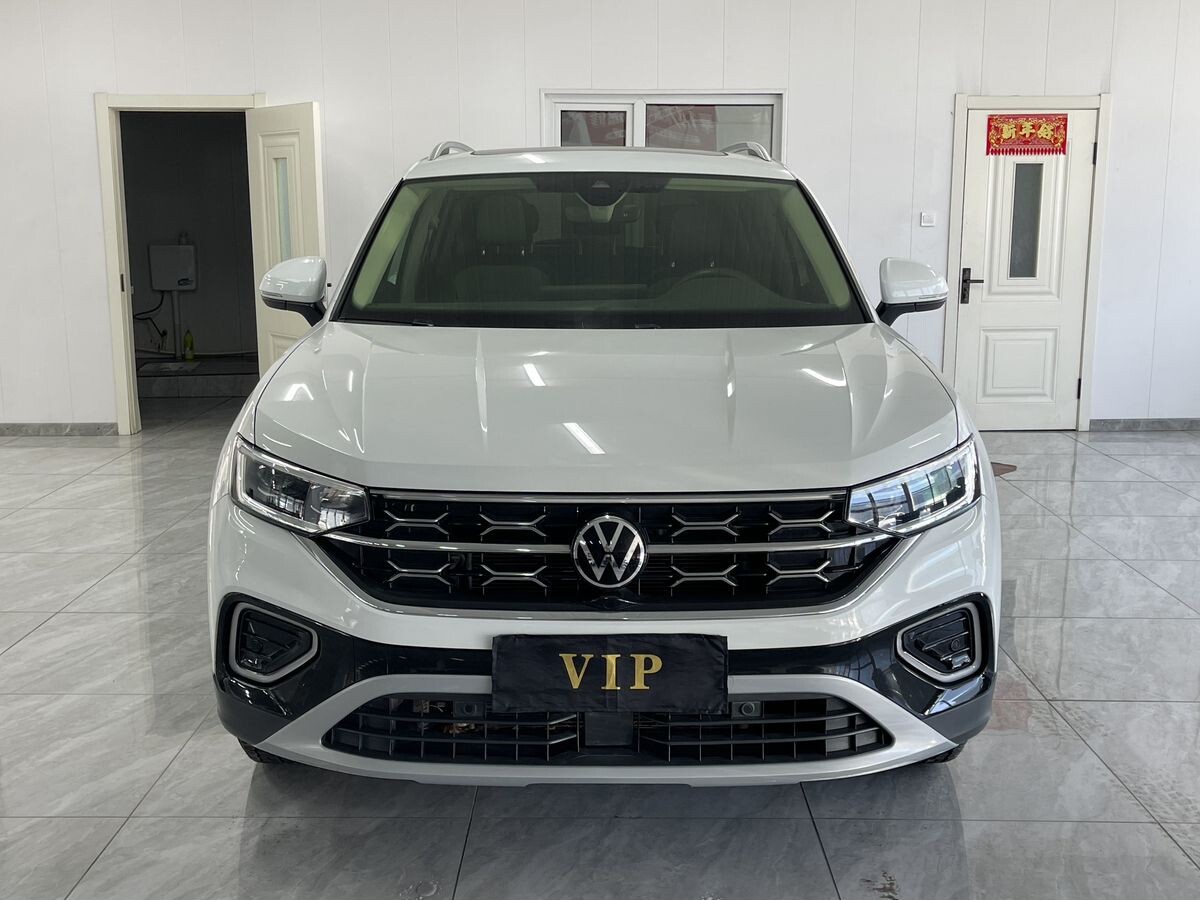 Volkswagen Tayron 2023 - фото автомобиля