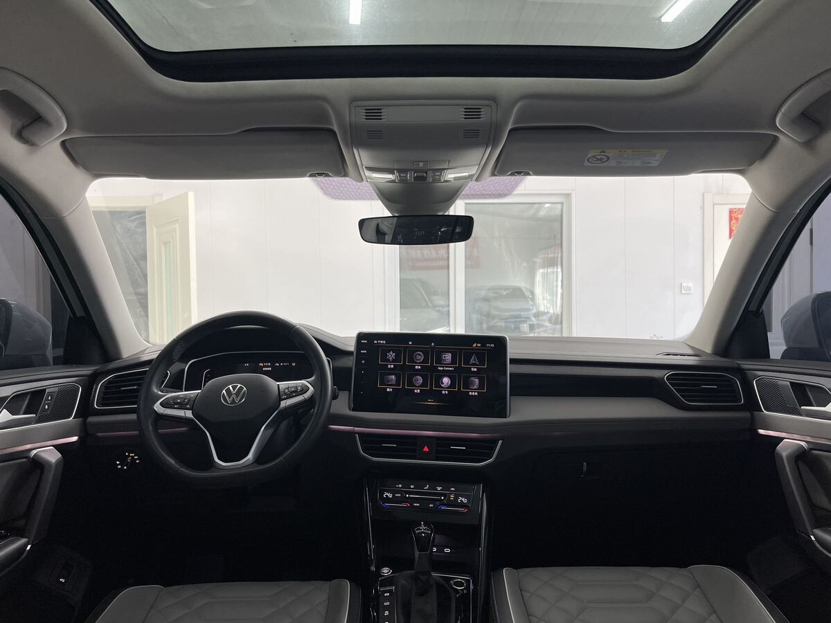 Volkswagen Tayron 2023 - фото автомобиля