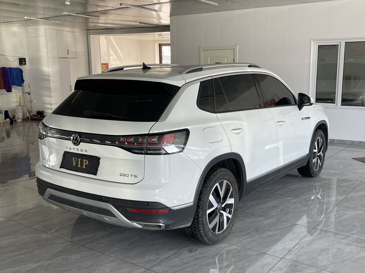 Volkswagen Tayron 2023 - фото автомобиля