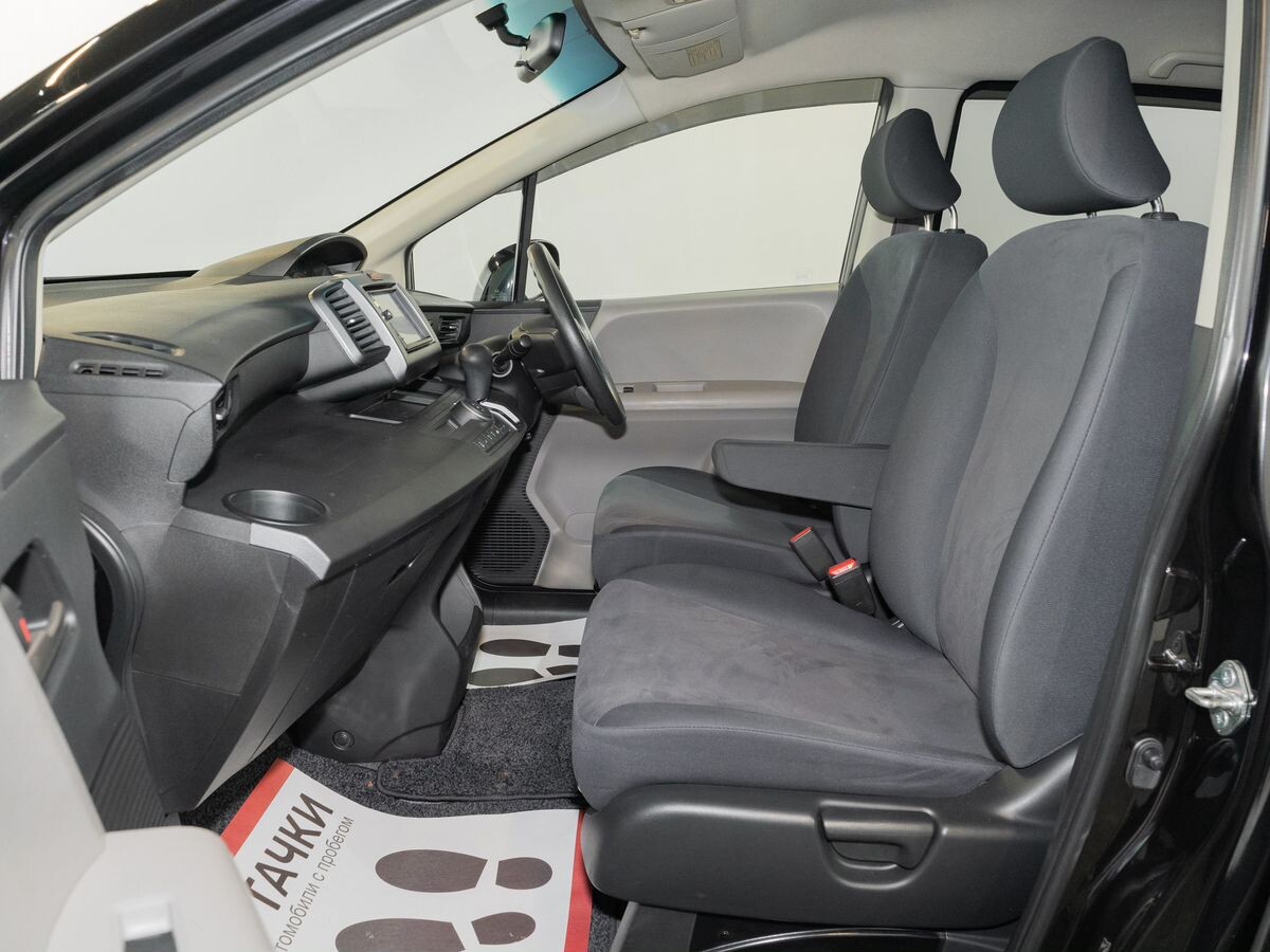 Honda Freed 2009 - фото автомобиля