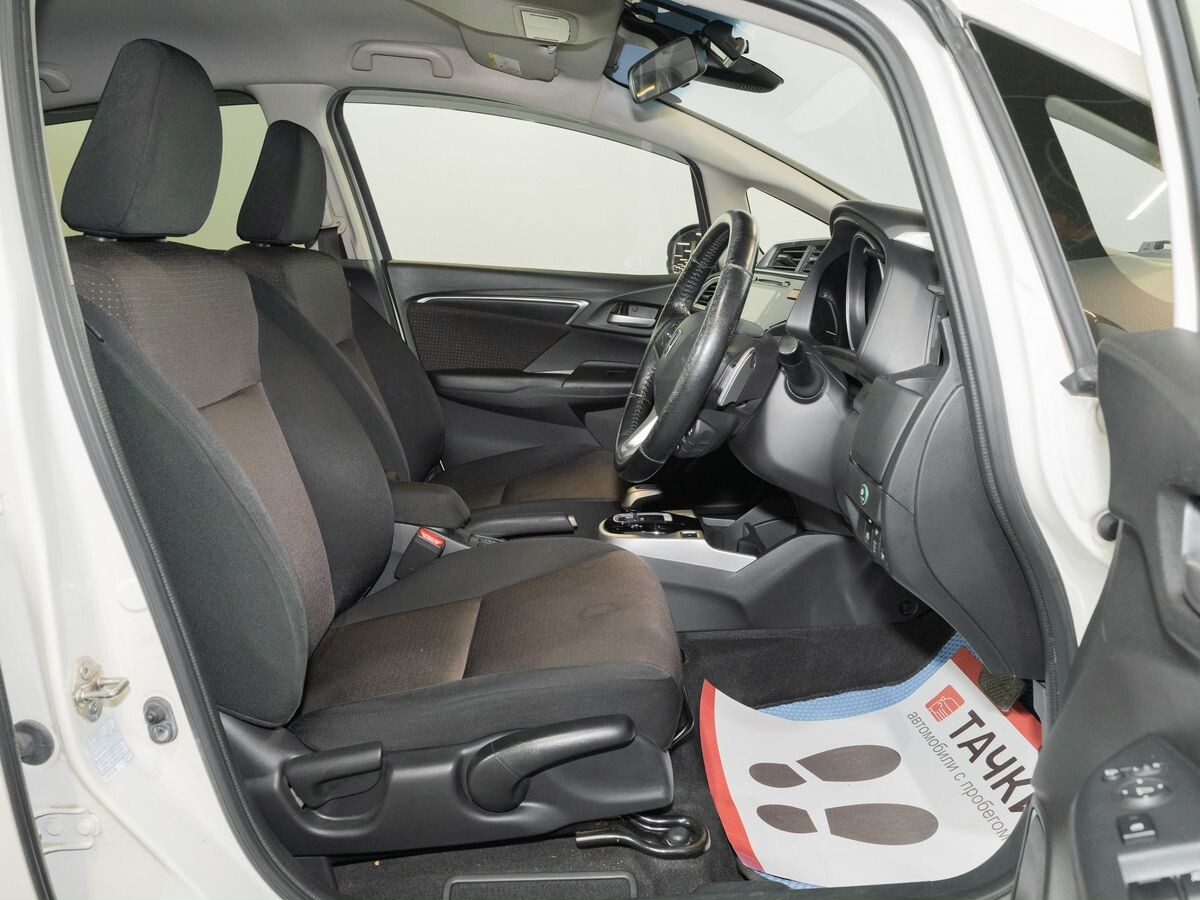 Honda Fit 2016 - фото автомобиля