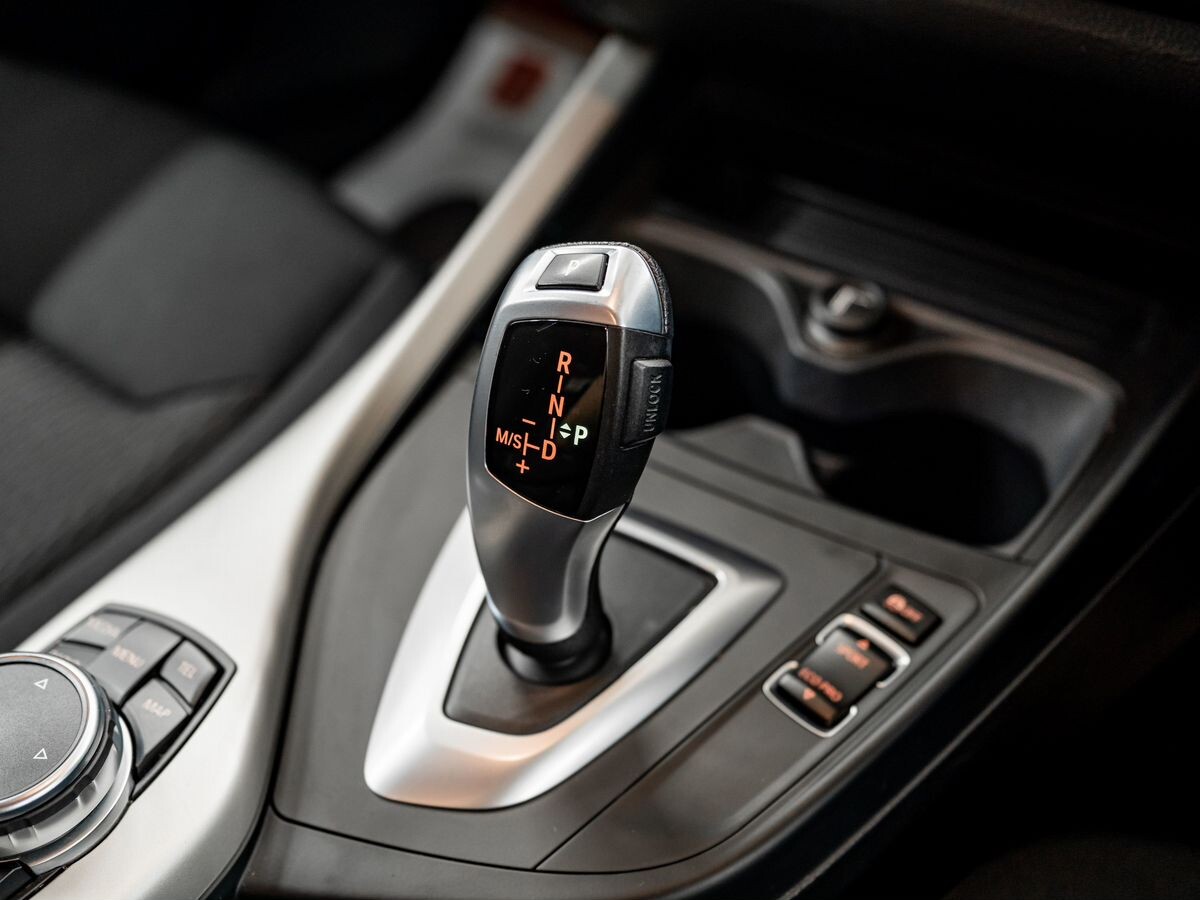 BMW 1 серии 2015 - фото автомобиля