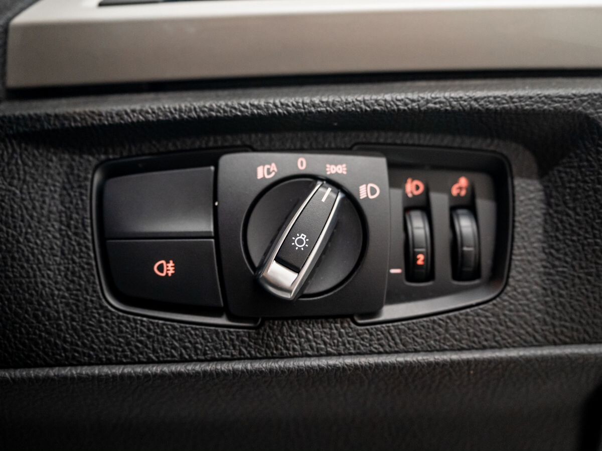 BMW 1 серии 2015 - фото автомобиля