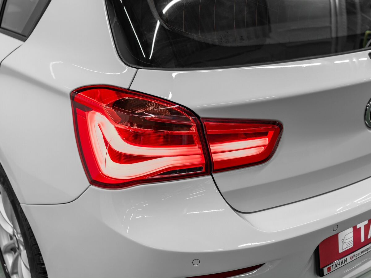 BMW 1 серии 2015 - фото автомобиля